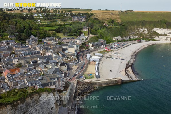 Photos aérienne d'Yport (76754) sur la côte d'Albatre , département de Seine-Maritime, région Haute normandie, France - Aout 2015