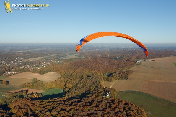 Paramoteur Bi-place en automne dans le sud de l'Ile de France, 01 novenbre 2015