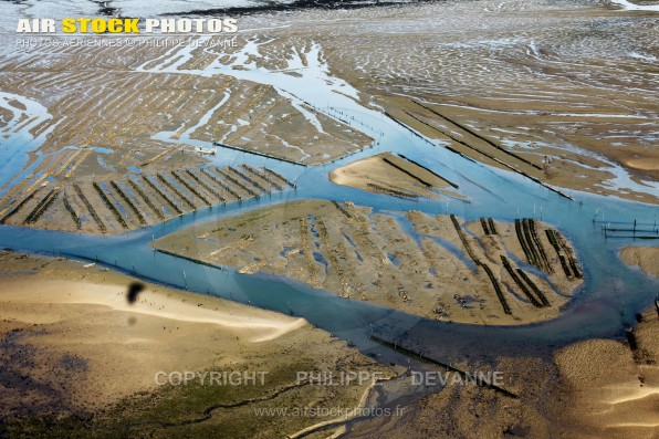 Photographie aérienne de l'Anse de la Palmyre, commune Les Mathes (17570) , département de la Charente-Maritime ; région Aquitaine-Limousin-Poitou-Charente, France. Prise de vue du 25 juin 2015