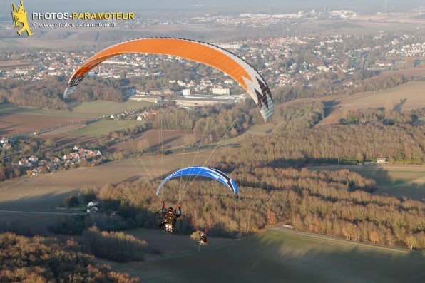 Vol paramoteur d'automne au dessus de l' Essonne (91), région Île-de-France- Vol du 16 décembre 2016