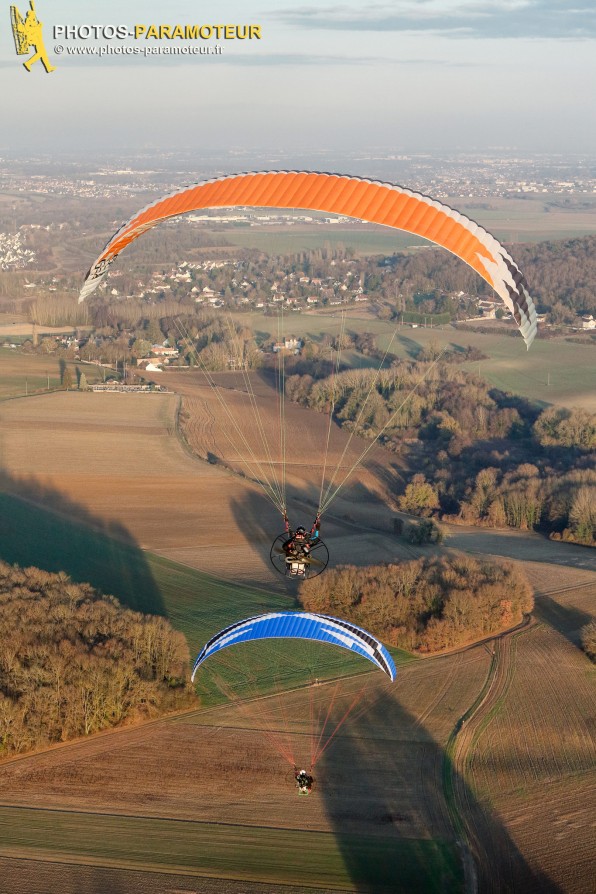 Vol paramoteur d'automne au dessus de l' Essonne (91), région Île-de-France- Vol du 16 décembre 2016