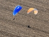 Deux paramoteurs vue du ciel