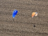 Deux paramoteurs vue du ciel