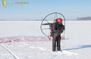 Paramoteur sous la neige