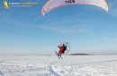 Paramoteur sous la neige