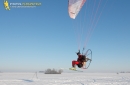 Paramoteur sous la neige