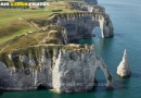 Arche et Aiguille de la falaise d''Etretat 76