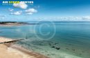 Plage et ciel bleu île d'Oléron