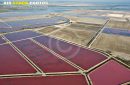 Photo aérienne des marais salants de Camargue ( Aigues-Morte)