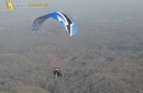 Paramoteur dans la brume Ile-de-France